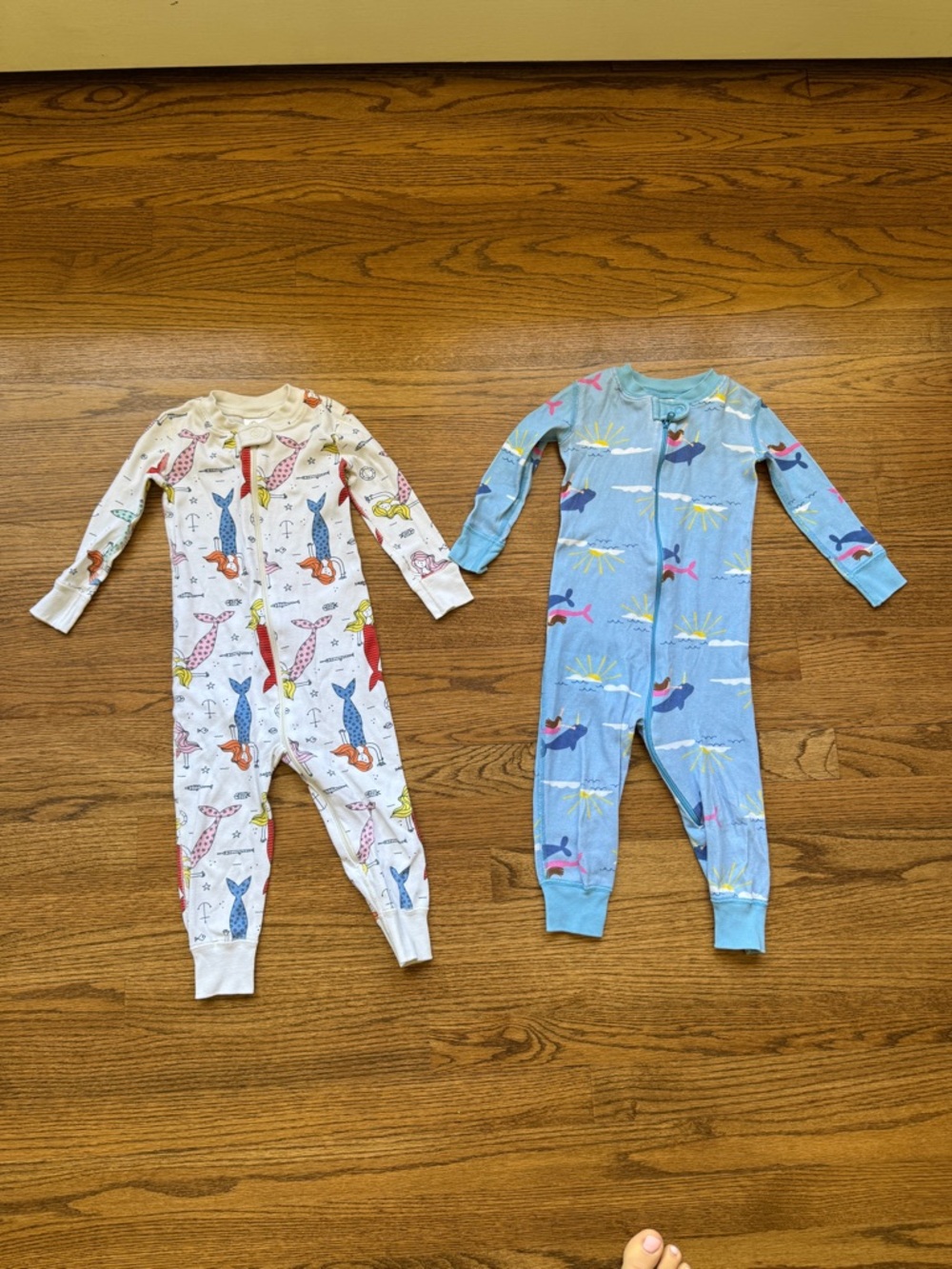Hanna Andersson White and Light Blue Mermaid & Whale Zip Pajamas